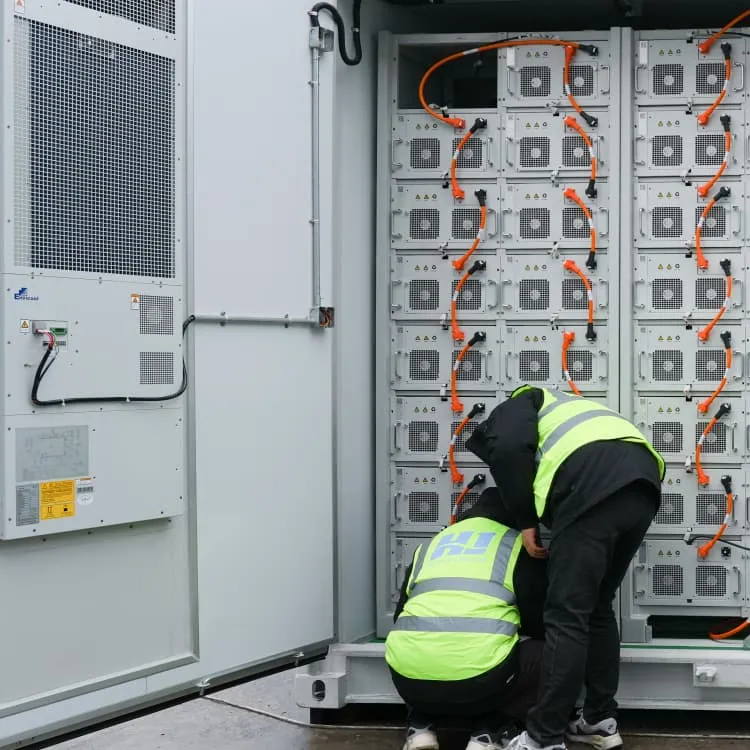 DC power distribution inverter